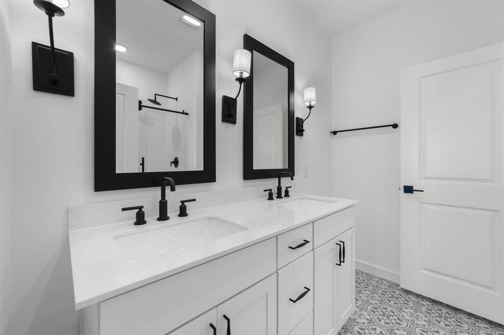 Van Alstyne, TX 75495,2213 Maple Ridge Drive