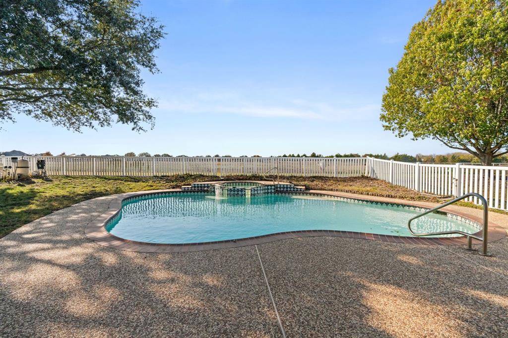 Red Oak, TX 75154,554 Glenn Lane