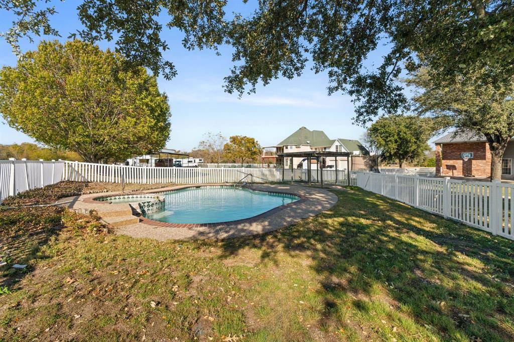 Red Oak, TX 75154,554 Glenn Lane