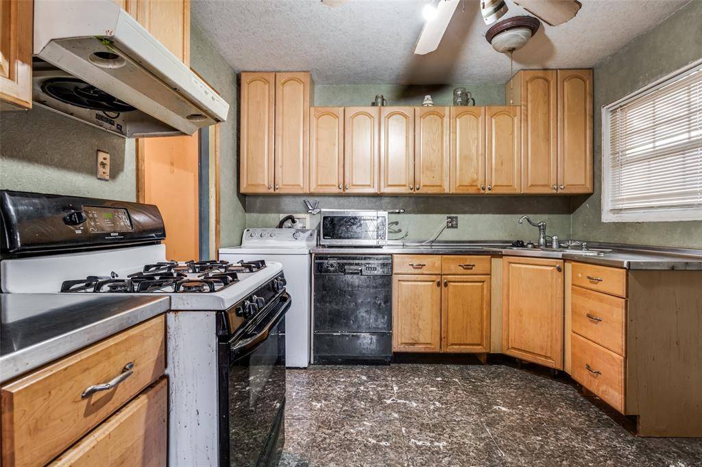 Irving, TX 75061,1424 Arcady Lane