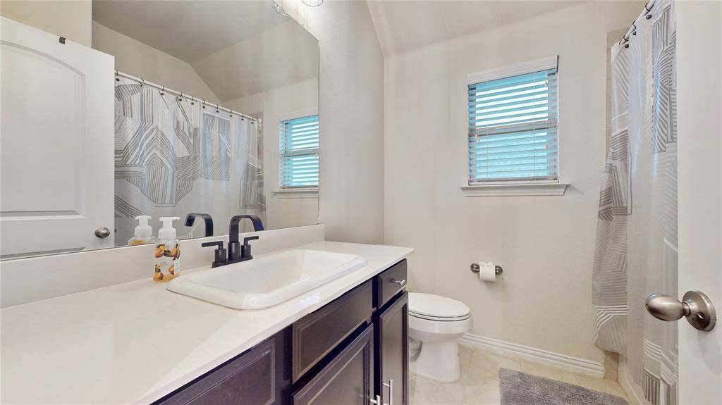 Denton, TX 76208,3308 Knoll Pines Road