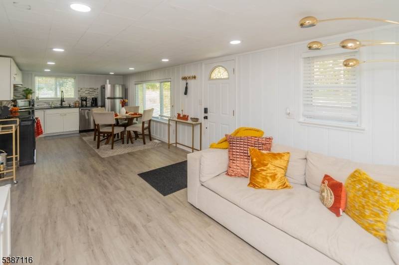 Stillwater Twp., NJ 07860,908 Willow Drive