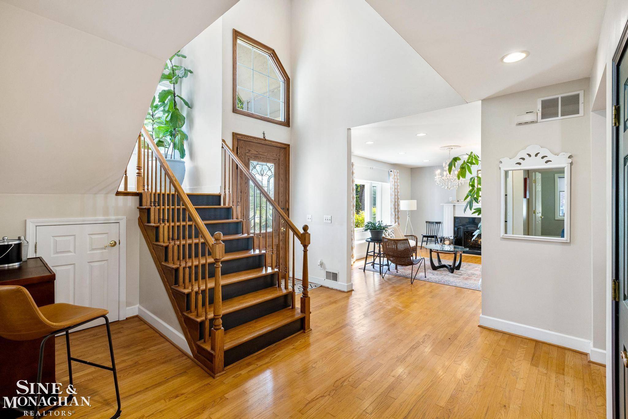 Grosse Pointe Farms, MI 48236,437 Chalfonte