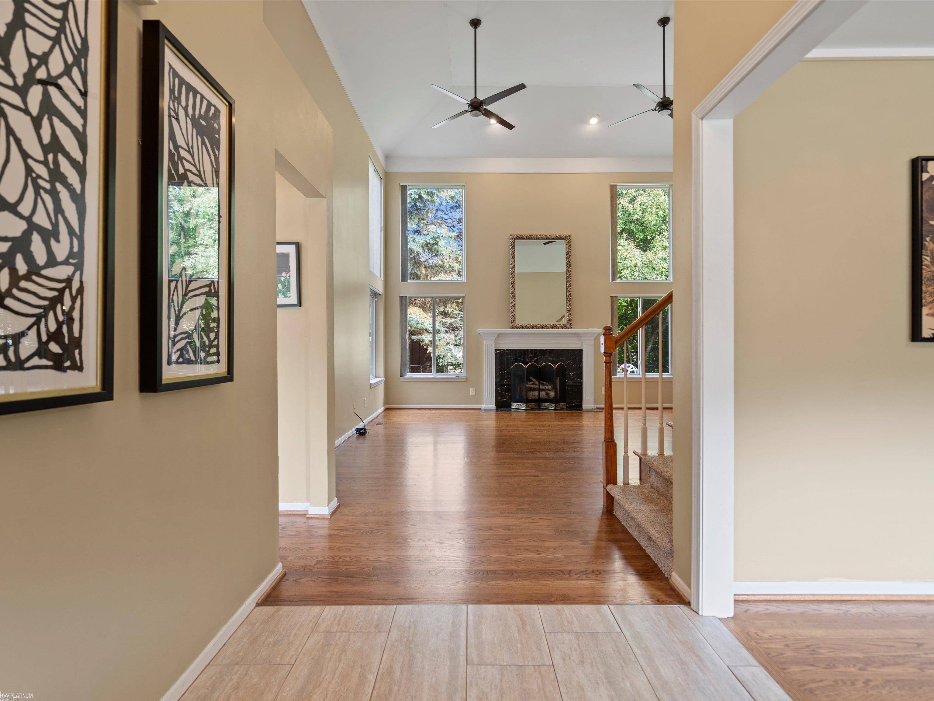 Harrison Twp, MI 48045,24669 CAMILLE