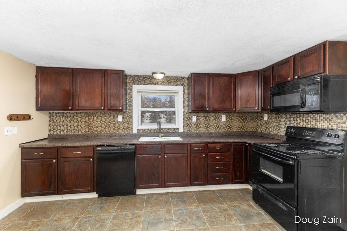 Cedar Springs, MI 49319,12040 Macclain ST NE