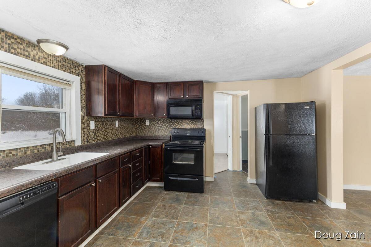 Cedar Springs, MI 49319,12040 Macclain ST NE