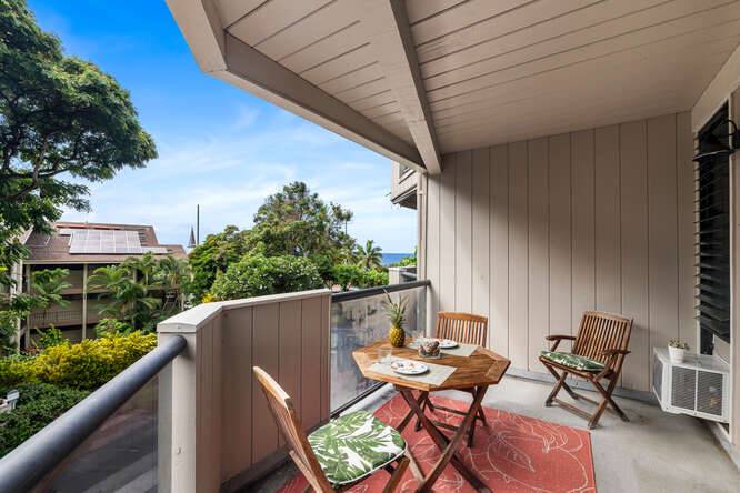 Kailua-kona, HI 96740,75-5669 KUAKINI  HIGHWAY #2202