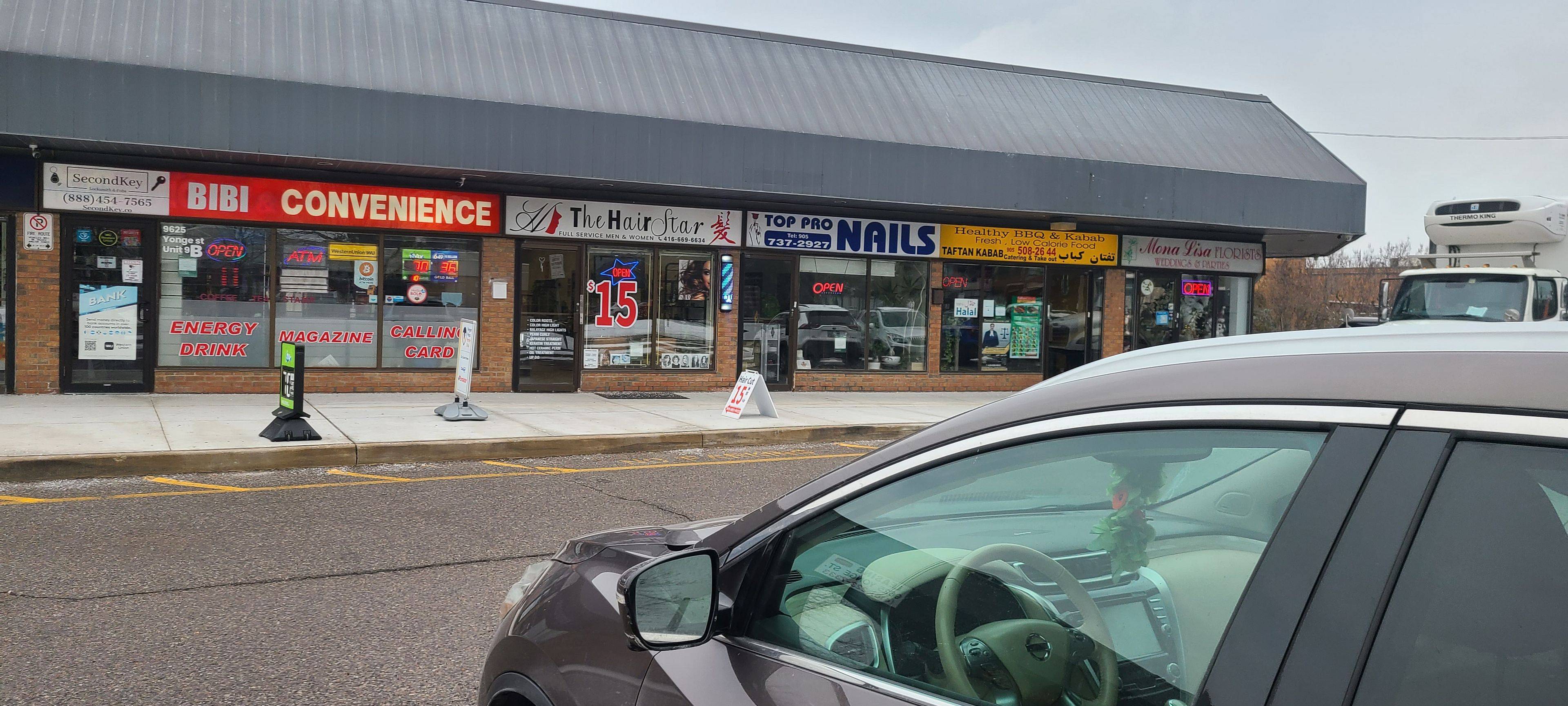 Richmond Hill, ON L4C 5T2,9625 Yonge ST #9