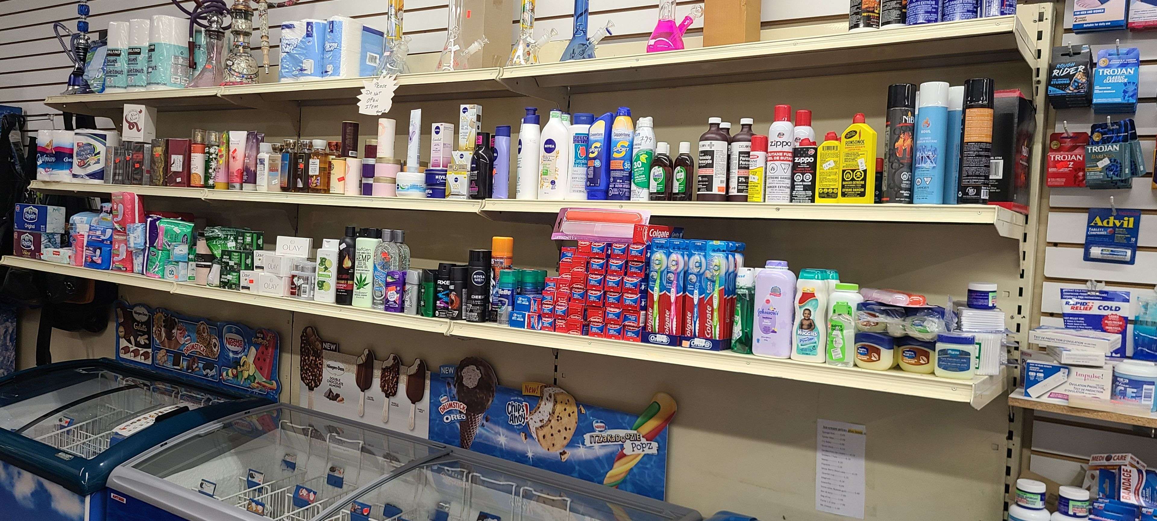 Richmond Hill, ON L4C 5T2,9625 Yonge ST #9