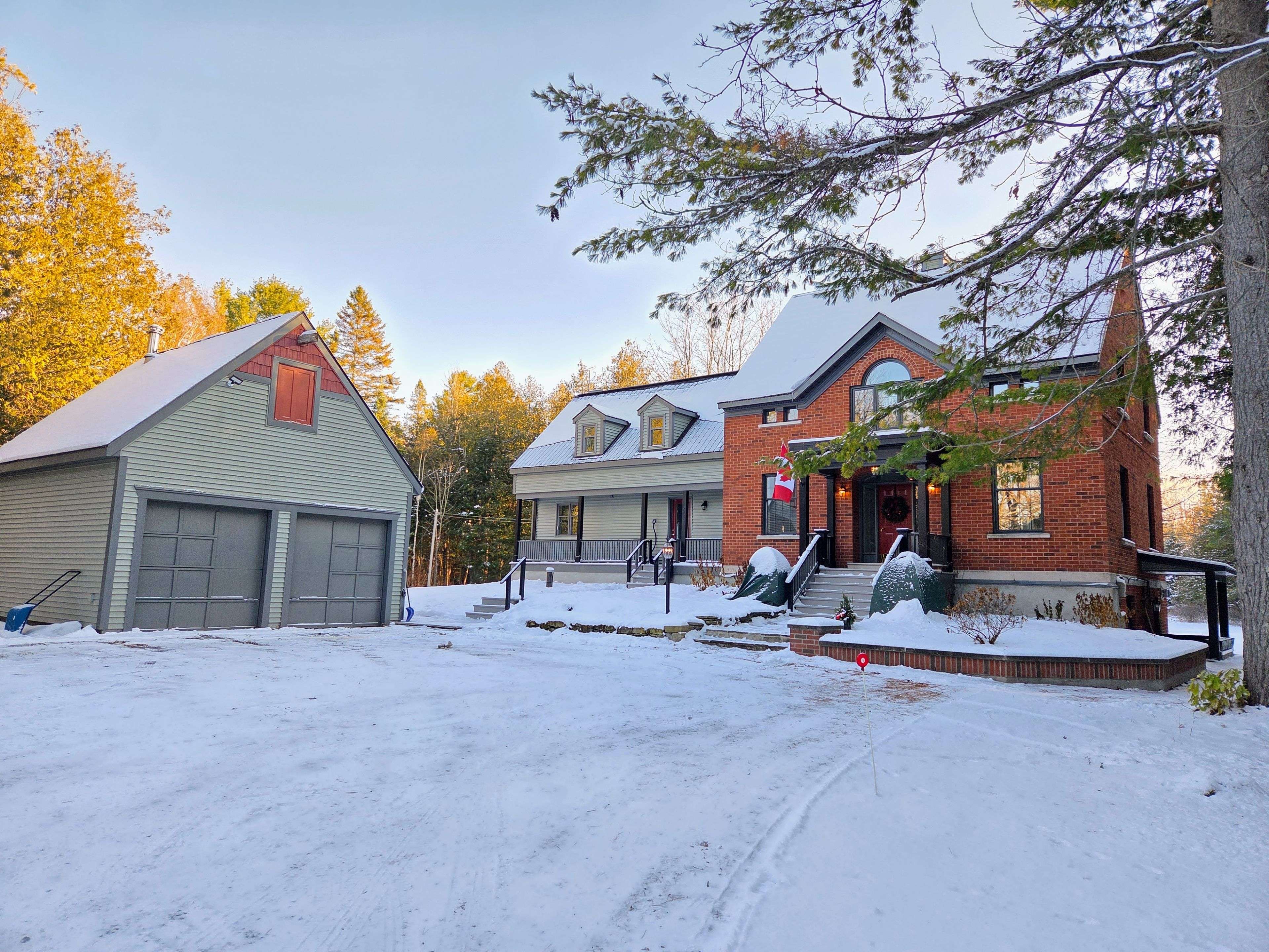 Carp - Huntley Ward, ON K0A 1L0,3554 Vaughan Side RD