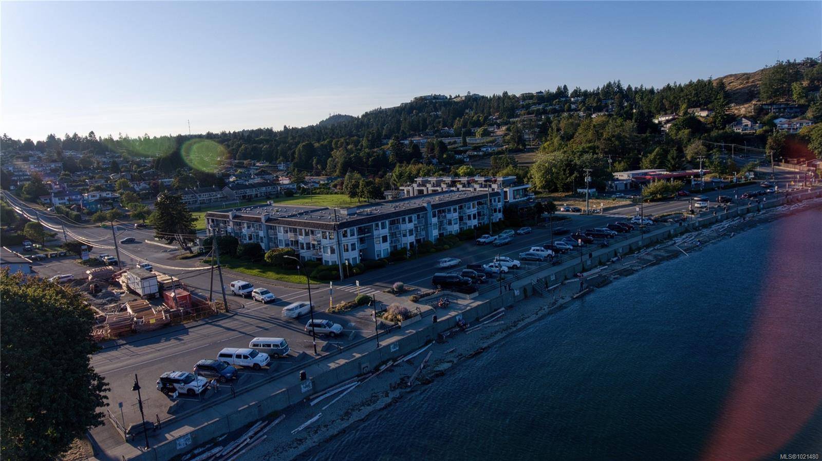 Nanaimo, BC V9S 5P4,2815 Departure Bay Rd #308