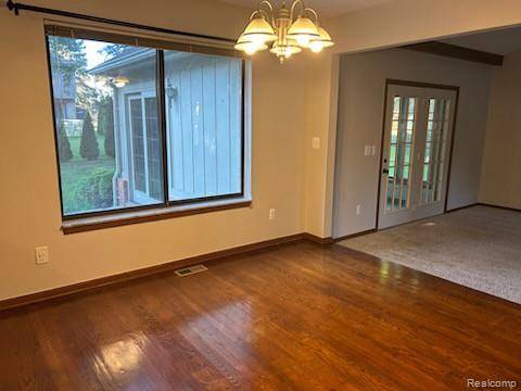 Rochester Hills, MI 48307,221 Torrent CT