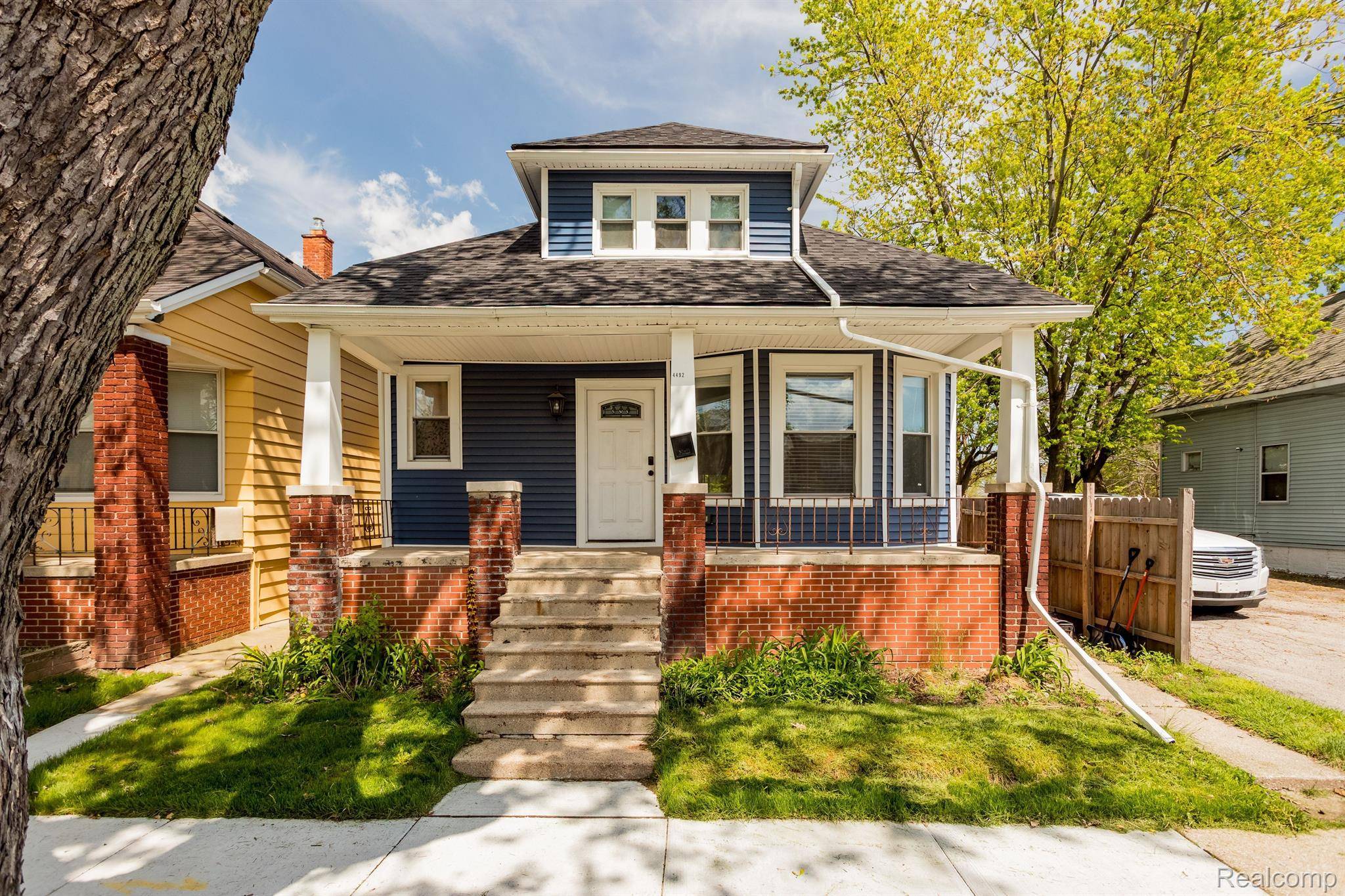 Detroit, MI 48214,4492 FISCHER ST