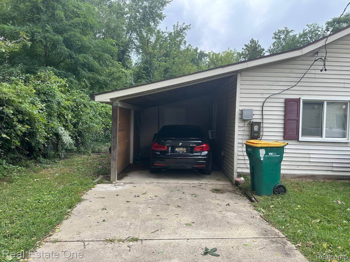 Farmington Hills, MI 48336,29952 ELDRED ST