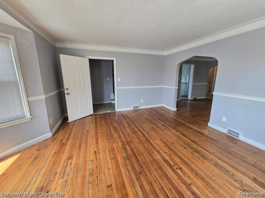 Detroit, MI 48221,16936 Fairfield ST