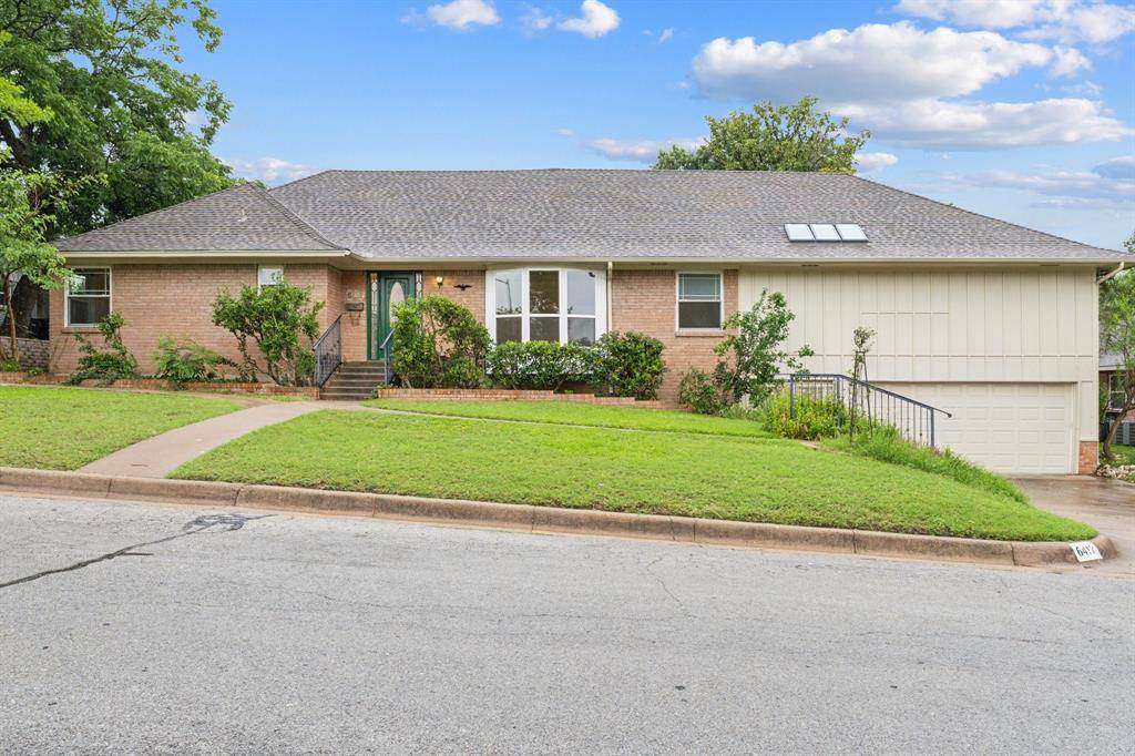 Fort Worth, TX 76116,6417 Ems Road W