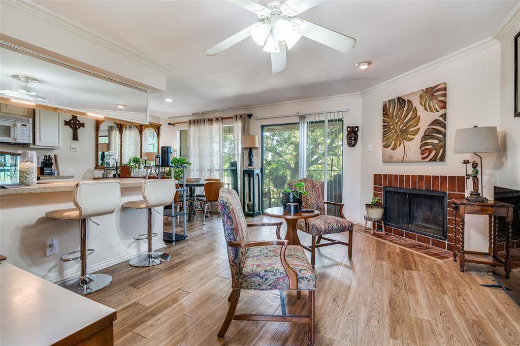 Dallas, TX 75211,2505 Wedglea Drive #223