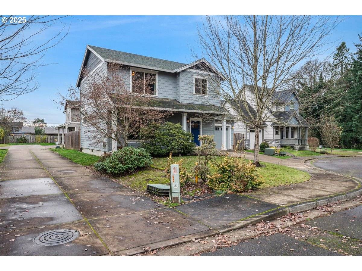 Newberg, OR 97132,528 W SHERMAN ST