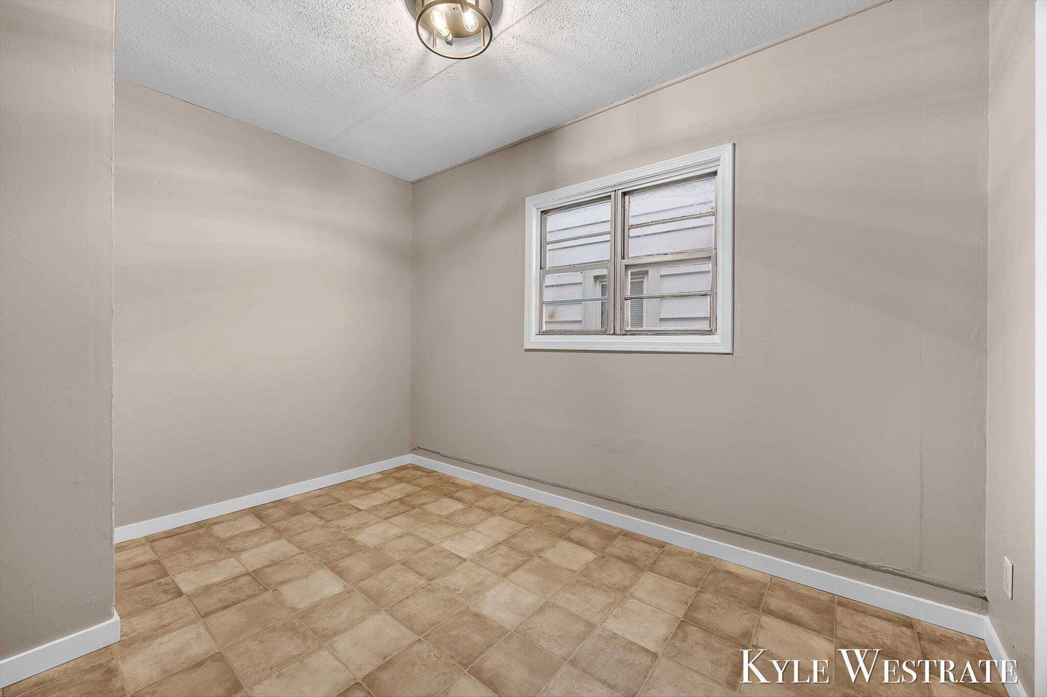 Grand Rapids, MI 49504,856 Tenth ST NW