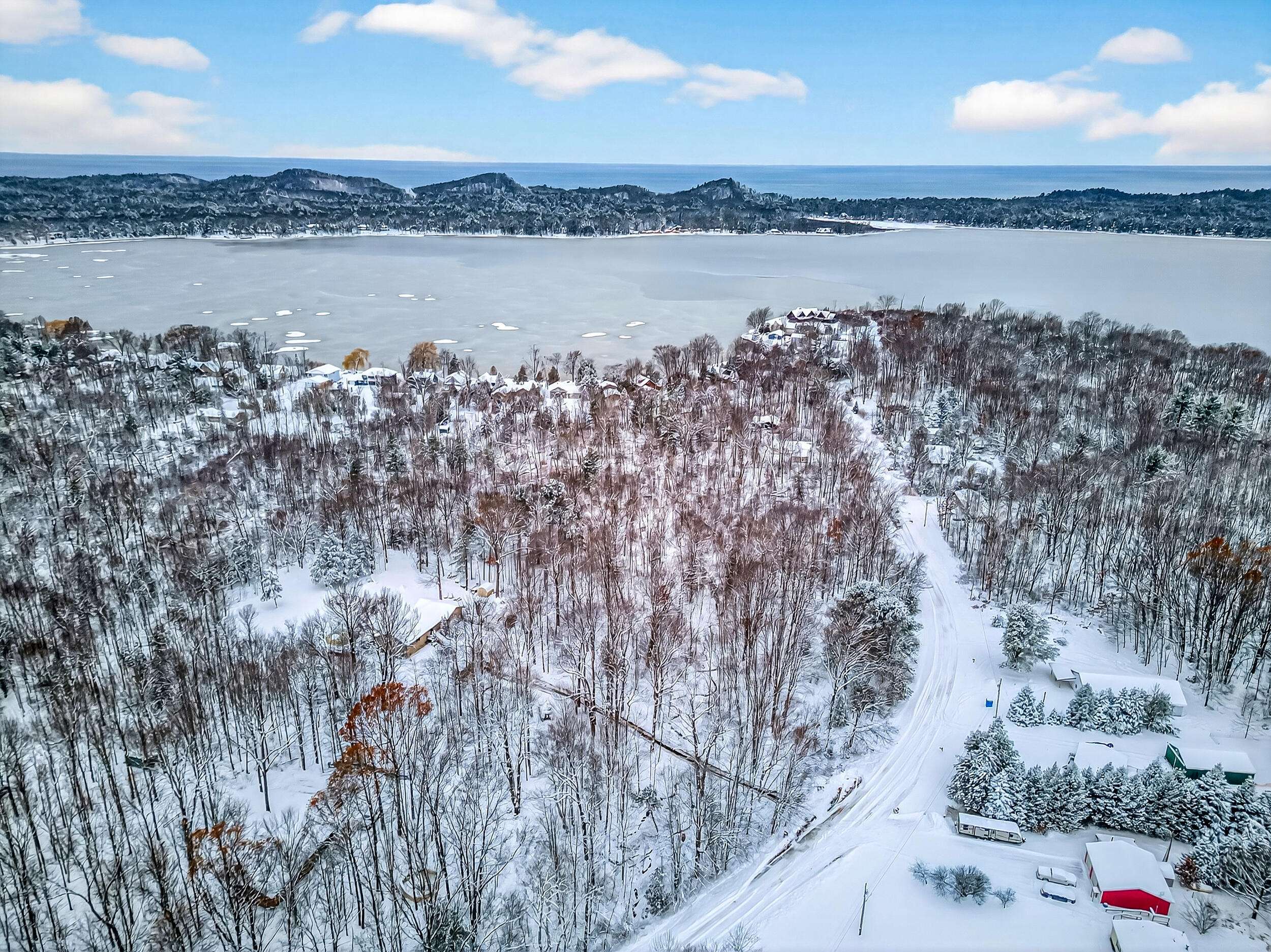 Pentwater, MI 49449,4895 W Birch LN