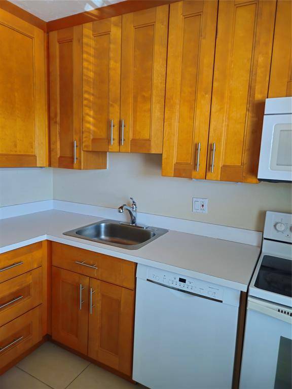 Margate, FL 33063,7500 NW 5th Place #201