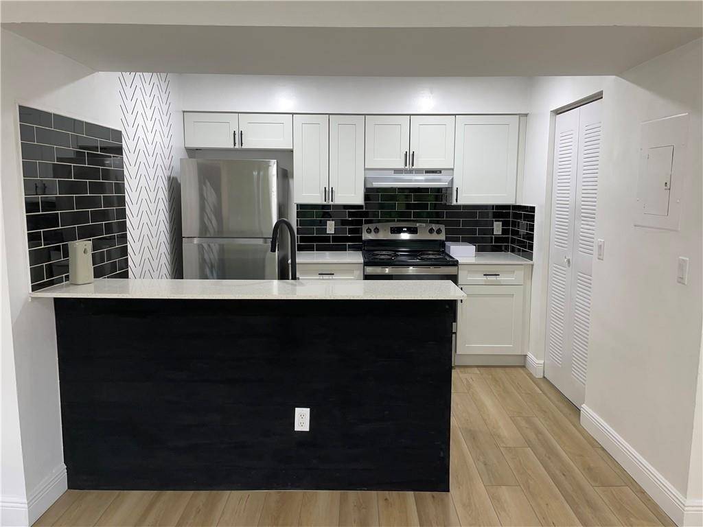 Pompano Beach, FL 33069,1223 SW 46th Ave #108