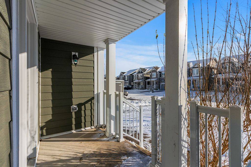 Wasaga Beach, ON L9Z 0J2,17 Catamaran DR