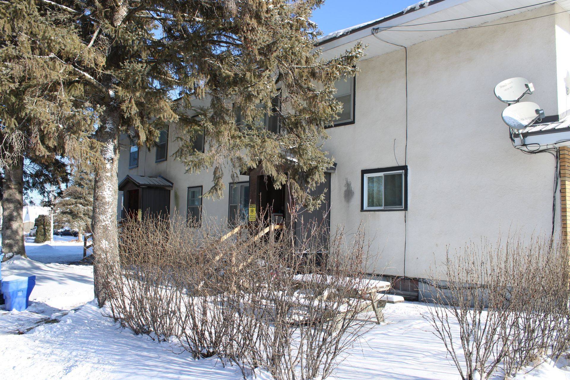 Englehart, ON P0J 1H0,99 Fourth AVE