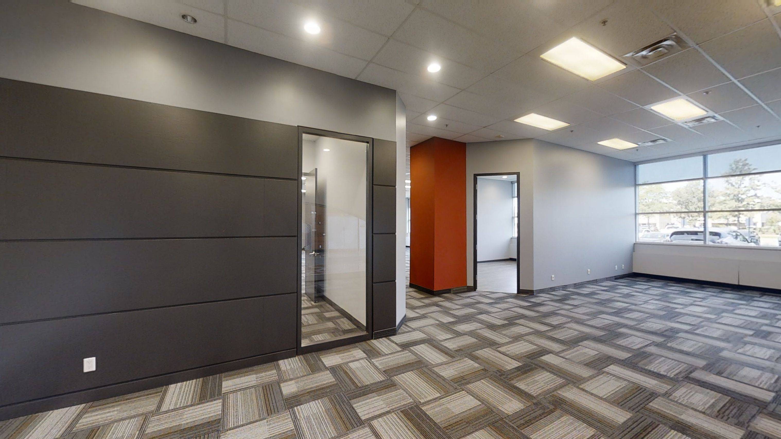 Mississauga, ON L4W 5A4,2680 Skymark AVE #110