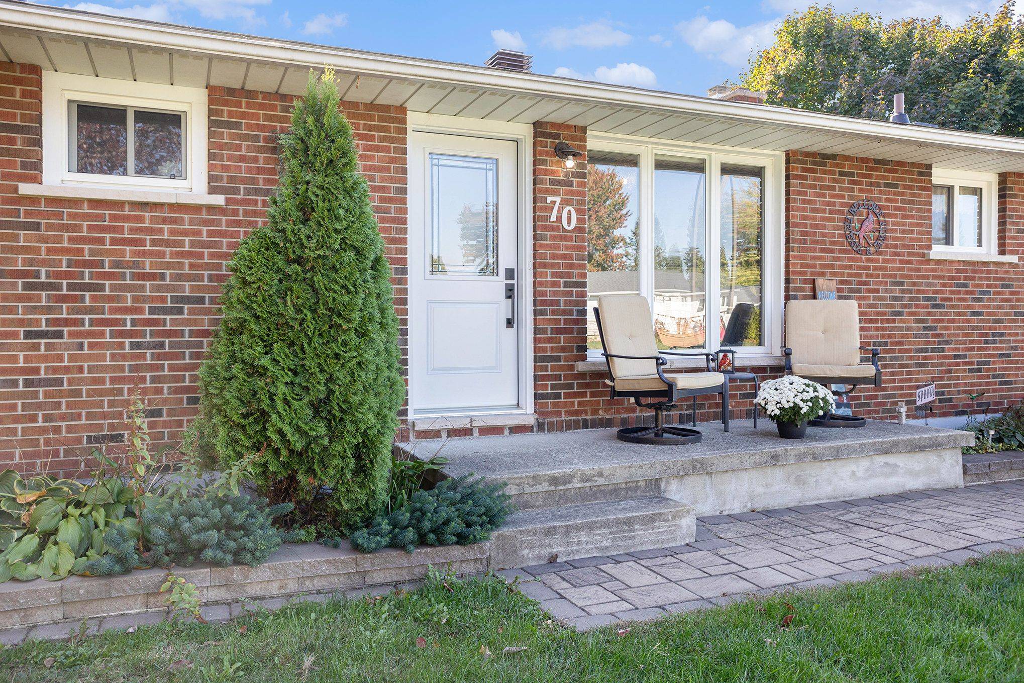 South Stormont, ON K0C 1M0,70 St Lawrence ST