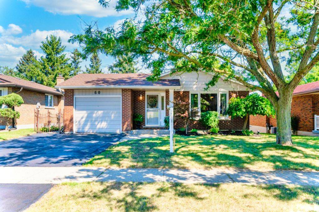 Kitchener, ON N2E 2A6,60 Sandsprings CRES #UPPER