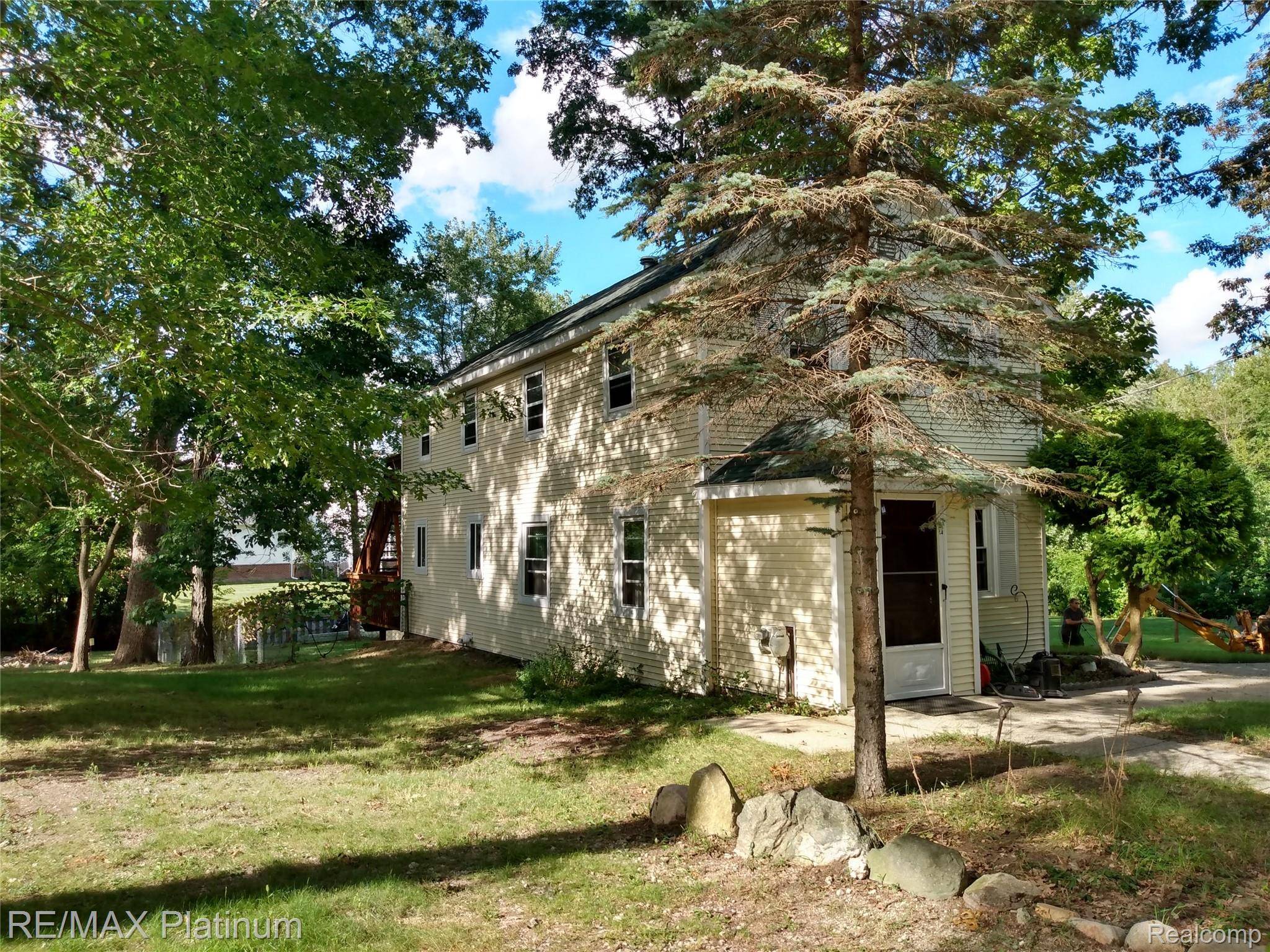 Brighton, MI 48114,10183 Skeman RD