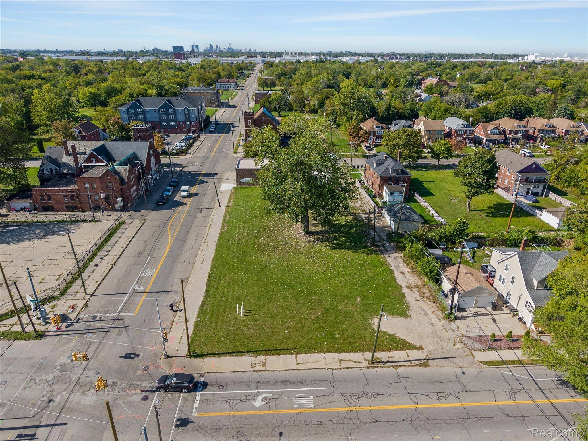 Detroit, MI 48215,14345 Kercheval ST