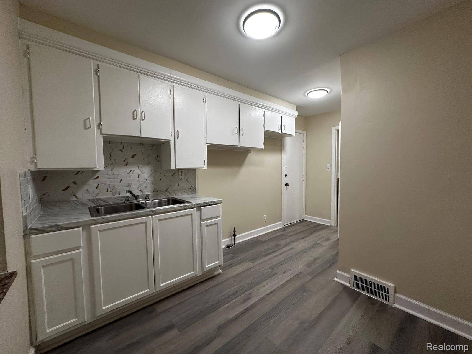 Detroit, MI 48238,15856 Monte Vista ST