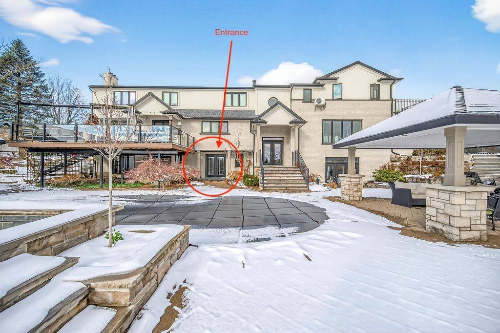 Hamilton, ON L9G 3L1,1326 Butter RD W #Basement