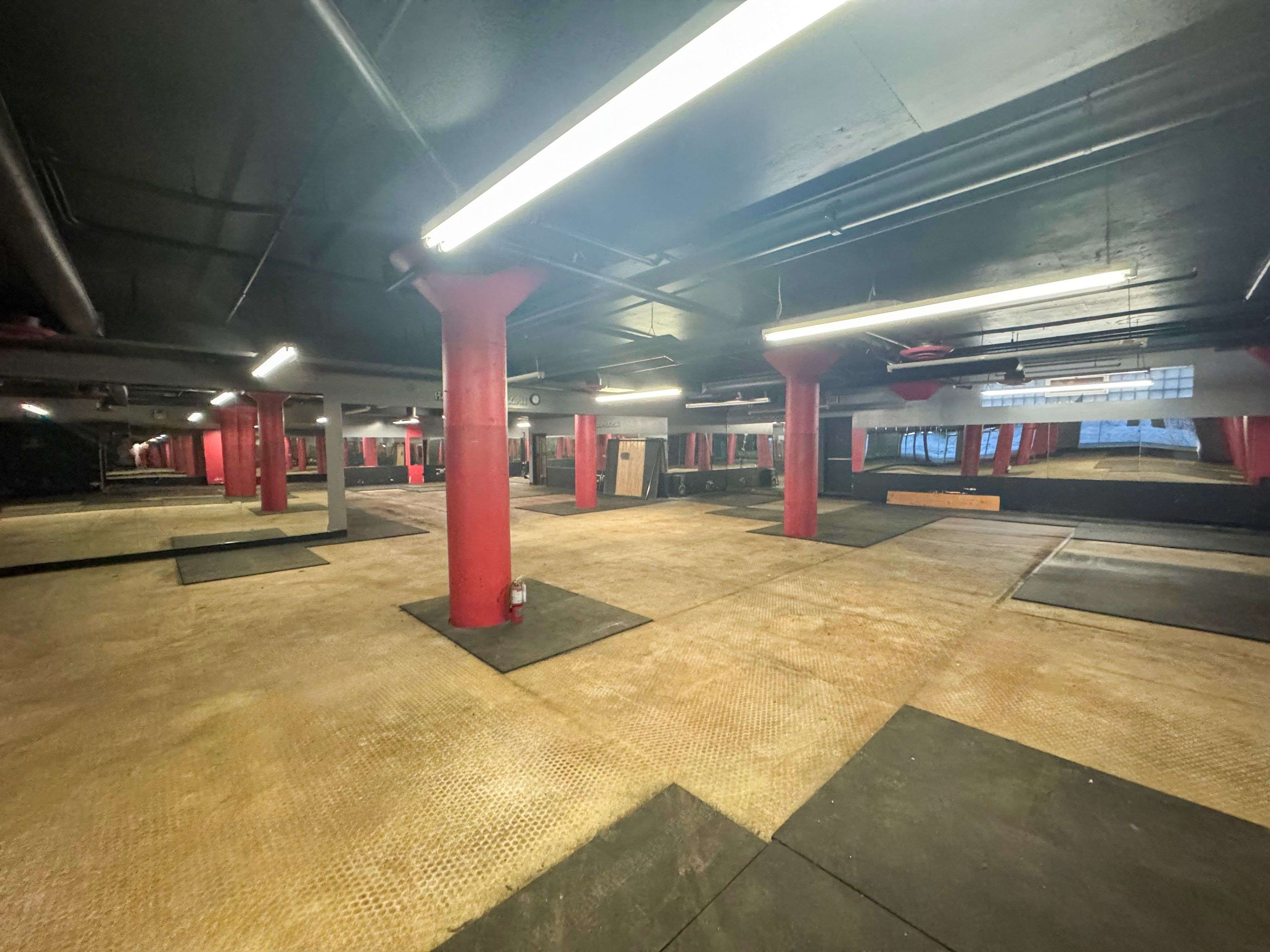 London East, ON N5W 3C9,1700 Dundas ST #8 - Lower Level