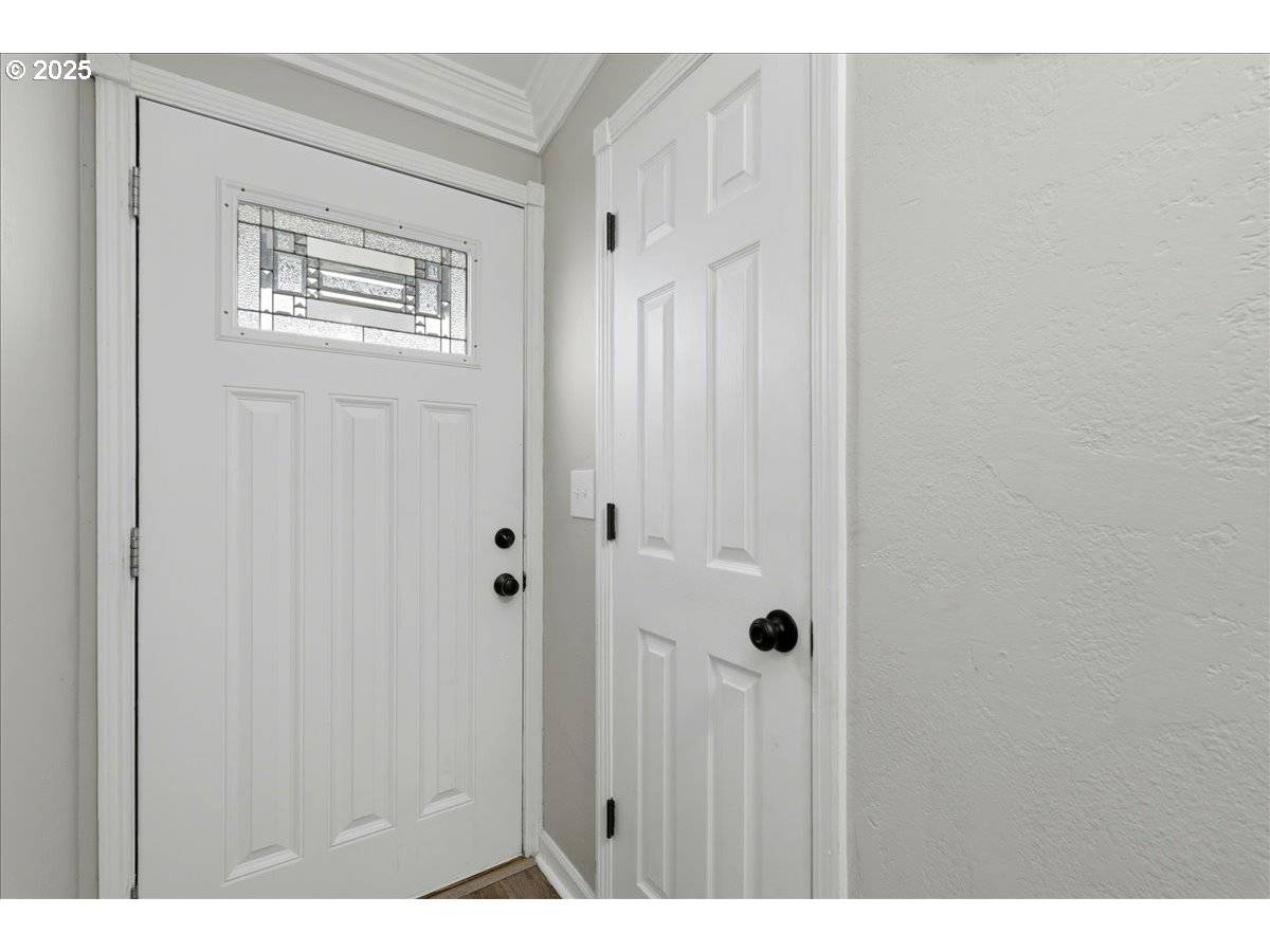 Gresham, OR 97030,1371 NE BARNES CT