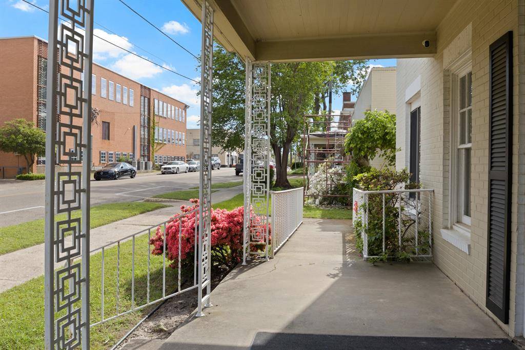 Mount Pleasant, TX 75455,207 W 3rd Street