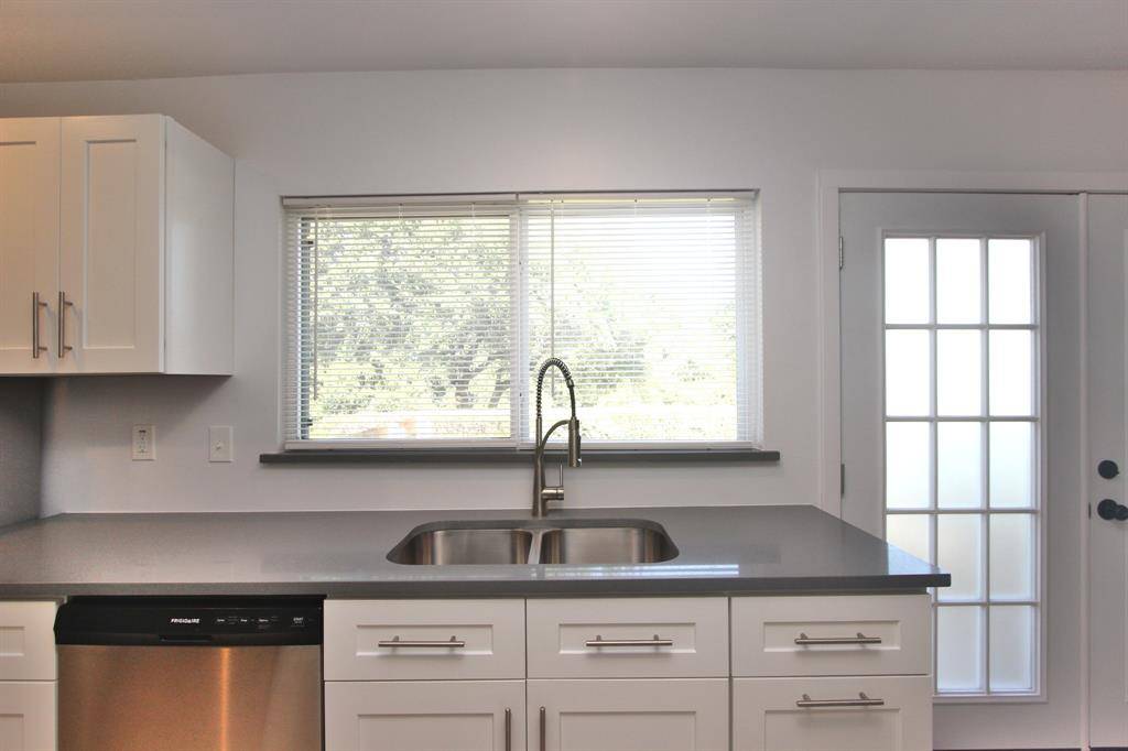 Garland, TX 75043,2922 Ashglen Drive