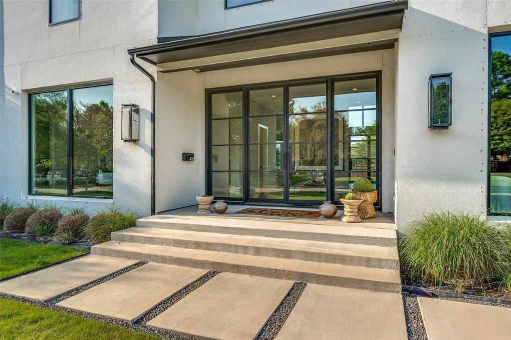 Dallas, TX 75244,4215 Nashwood Lane