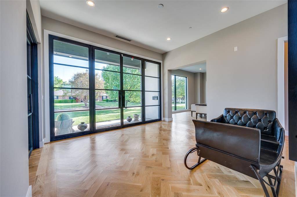 Dallas, TX 75244,4215 Nashwood Lane