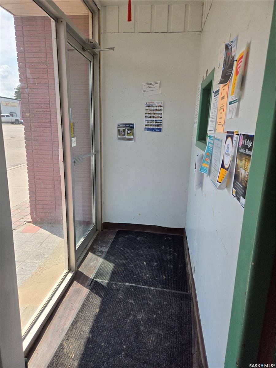 Outlook, SK S0L 2N0,112 & 114 Saskatchewan AVENUE W