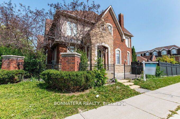 Mississauga, ON L5M 7P2,4991 Middlesex Gate