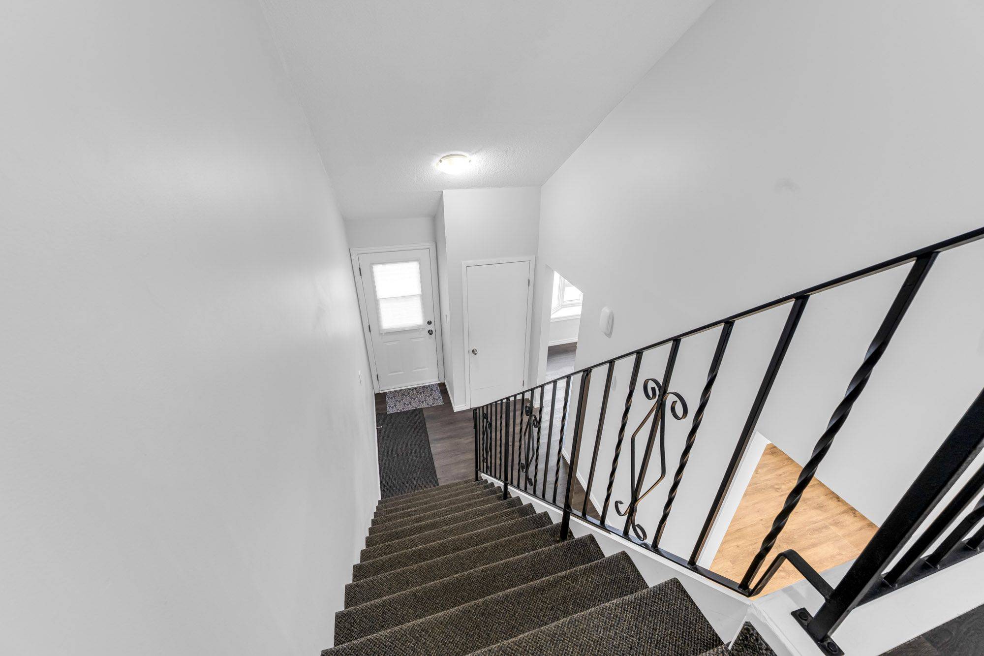 Welland, ON L3B 5V8,100 Brownleigh AVE #244