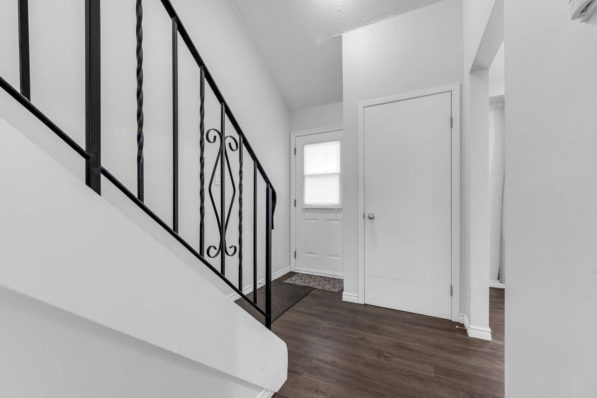 Welland, ON L3B 5V8,100 Brownleigh AVE #244