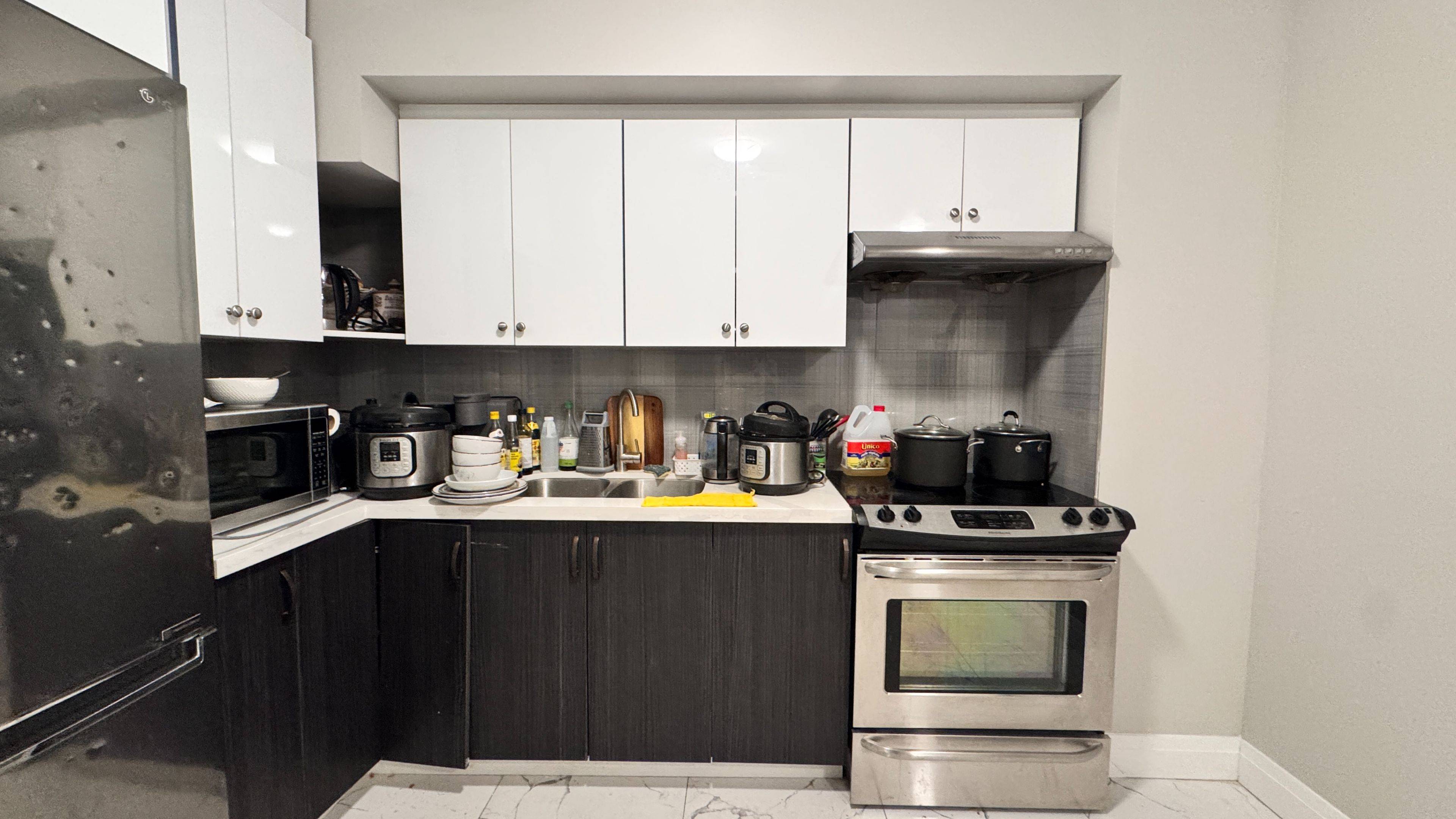 Niagara Falls, ON L2G 3X6,5745 Stanley AVE #Side upper