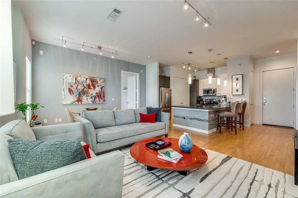 Dallas, TX 75204,2950 McKinney Avenue #427