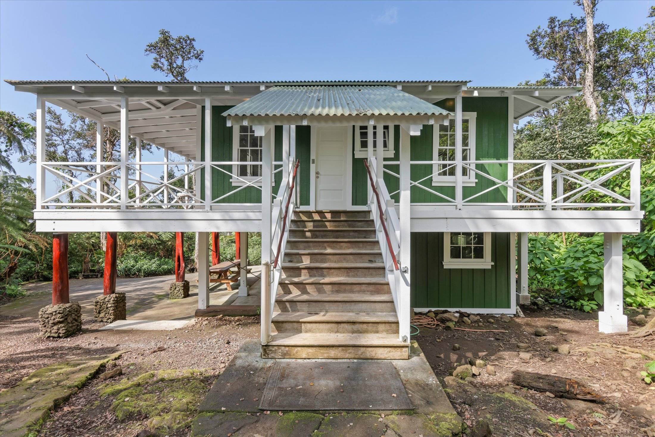 Kailua-kona, HI 96740,73-1778 KALOKO DR