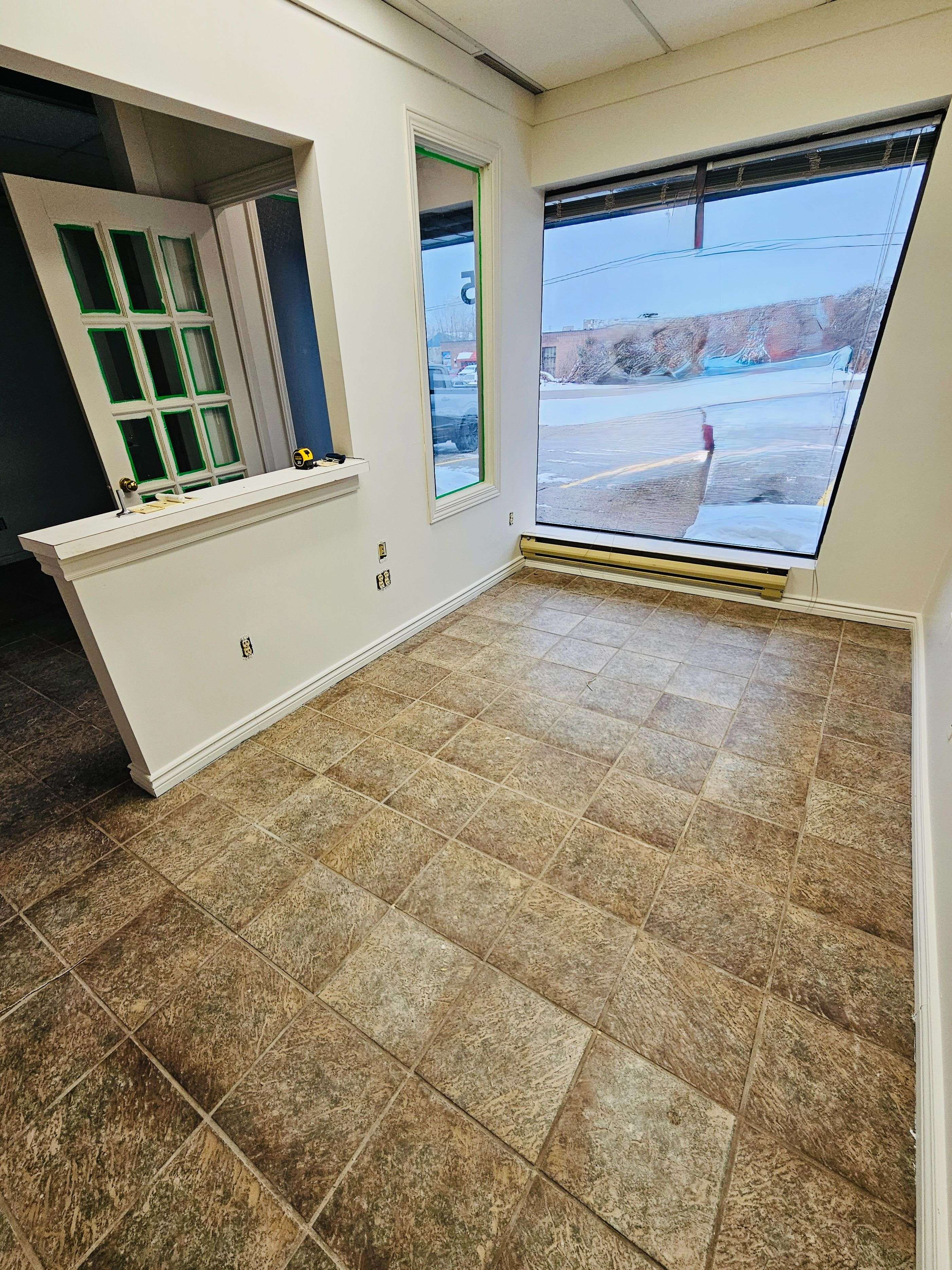 Orillia, ON L3V 6H1,9 Ontario ST #5