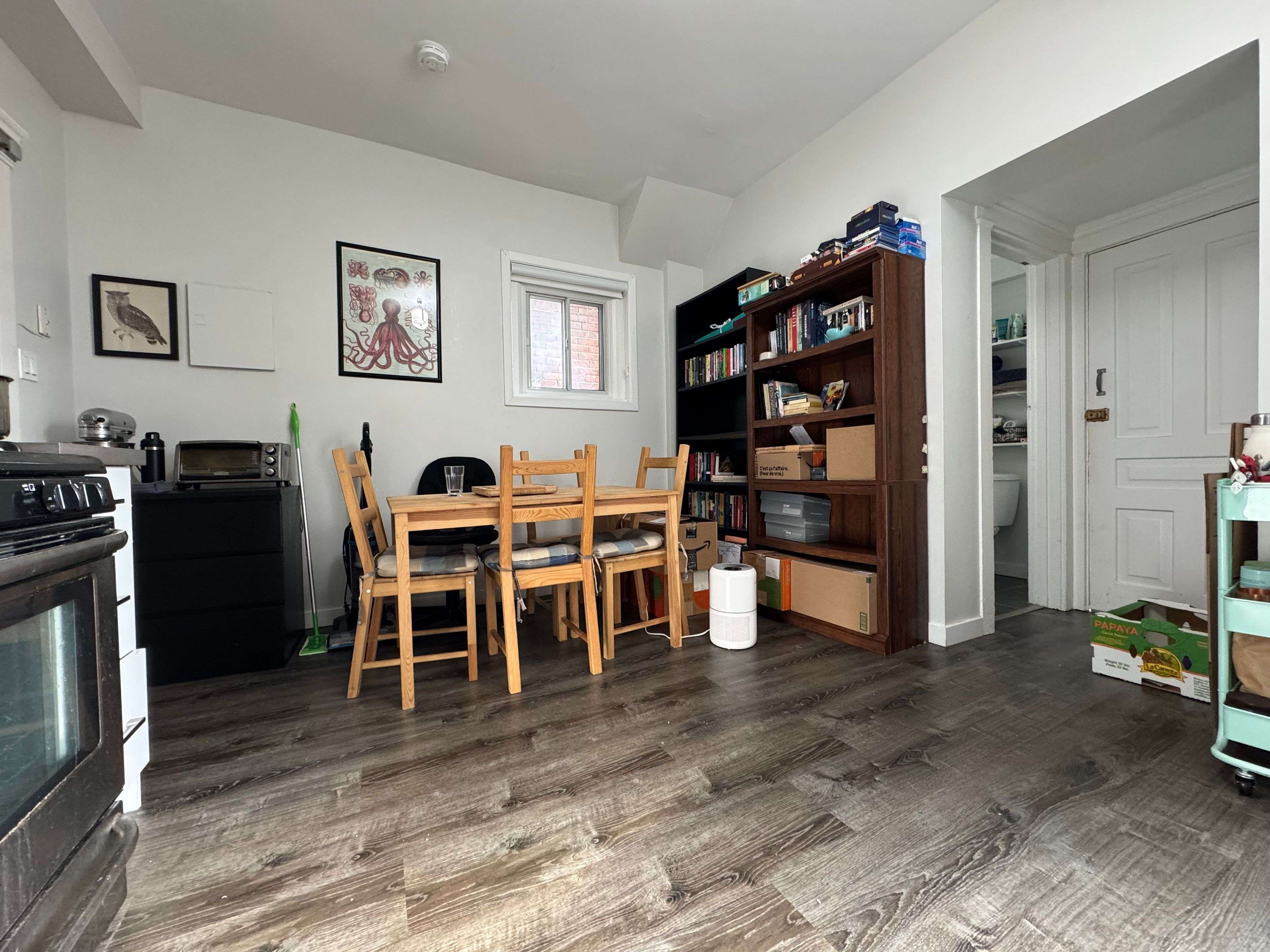 Toronto W02, ON M6P 1B9,61 Chelsea AVE ##2 - Main